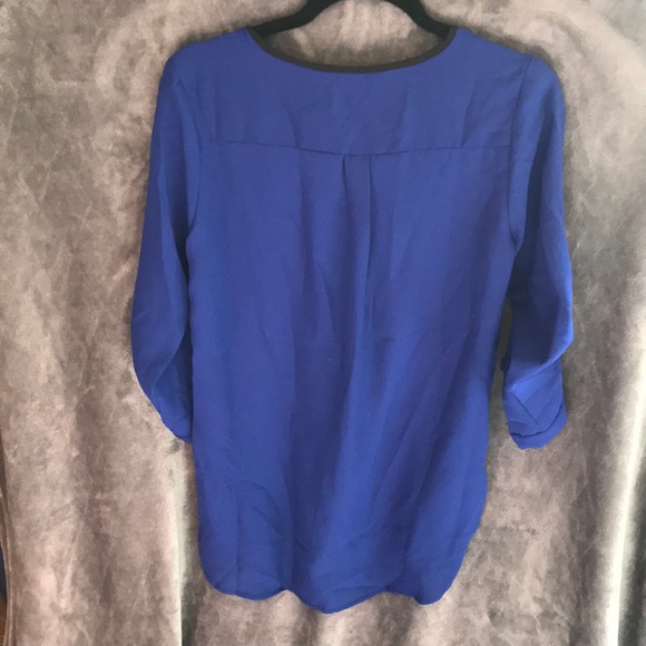 BLUE BLOUSE - Picture 2 of 2